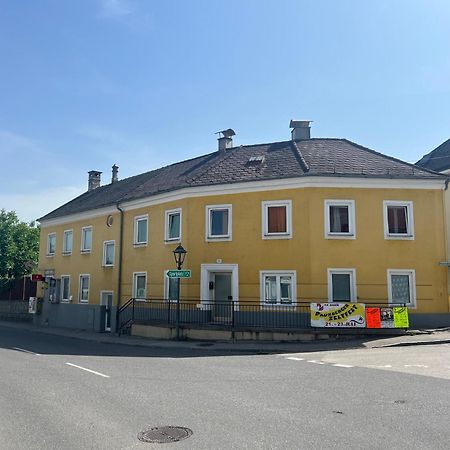 1 Schlafzimmer Apartment Euratsfeld Kültér fotó